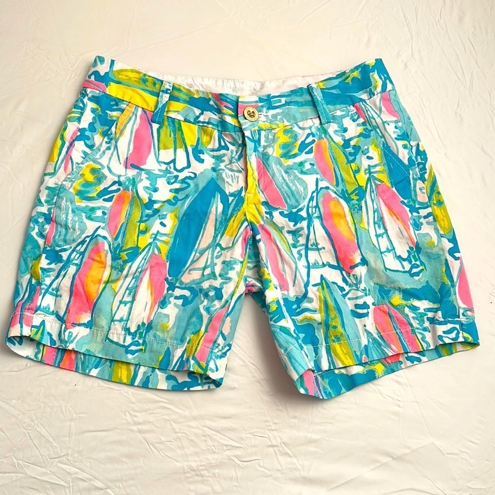 Lilly Pulitzer Jayne Short Multi Beach and Bae 7” inseam